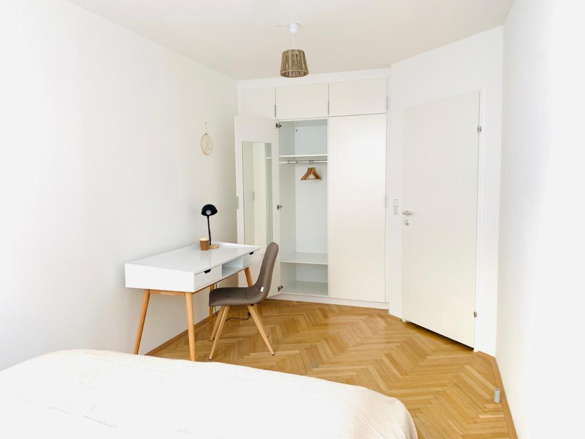 Ruhige Wohnung Im Gasometer Wien *Wifi*U3*Netflix* Kültér fotó