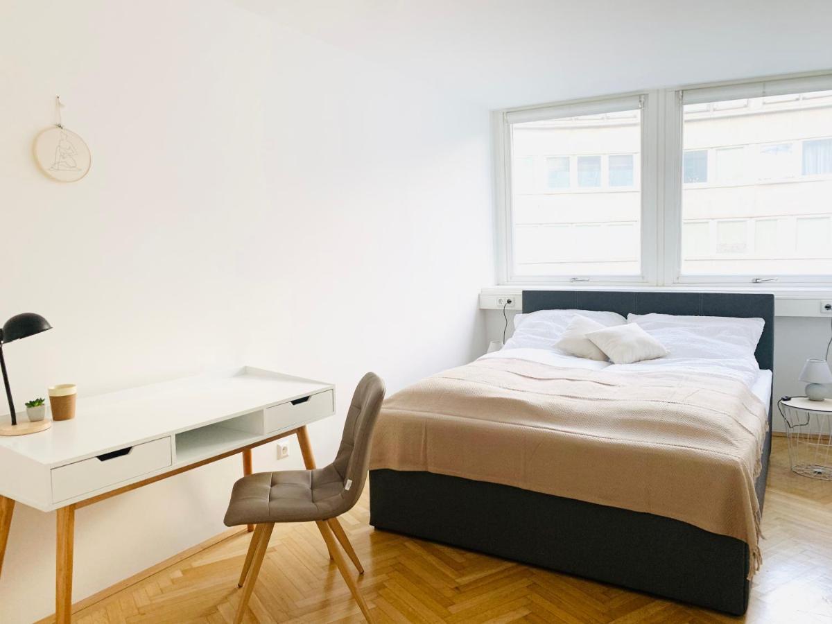 Ruhige Wohnung Im Gasometer Wien *Wifi*U3*Netflix* Kültér fotó