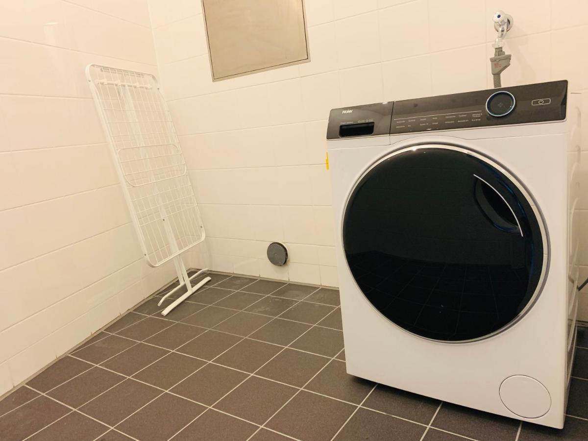 Ruhige Wohnung Im Gasometer Wien *Wifi*U3*Netflix* Kültér fotó