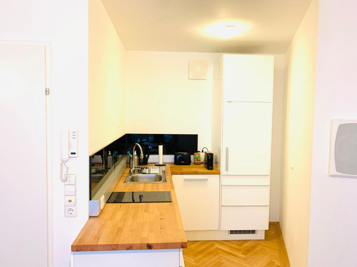 Ruhige Wohnung Im Gasometer Wien *Wifi*U3*Netflix* Kültér fotó