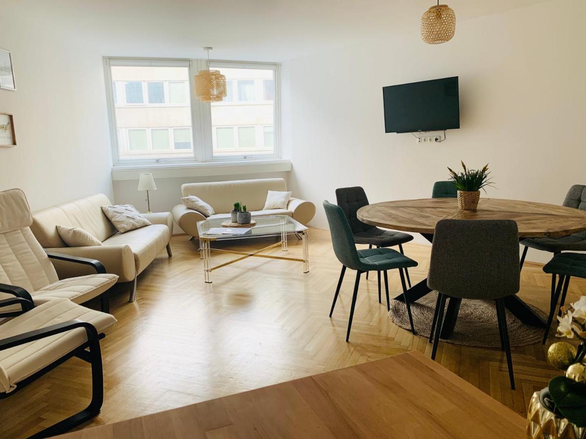 Ruhige Wohnung Im Gasometer Wien *Wifi*U3*Netflix* Kültér fotó