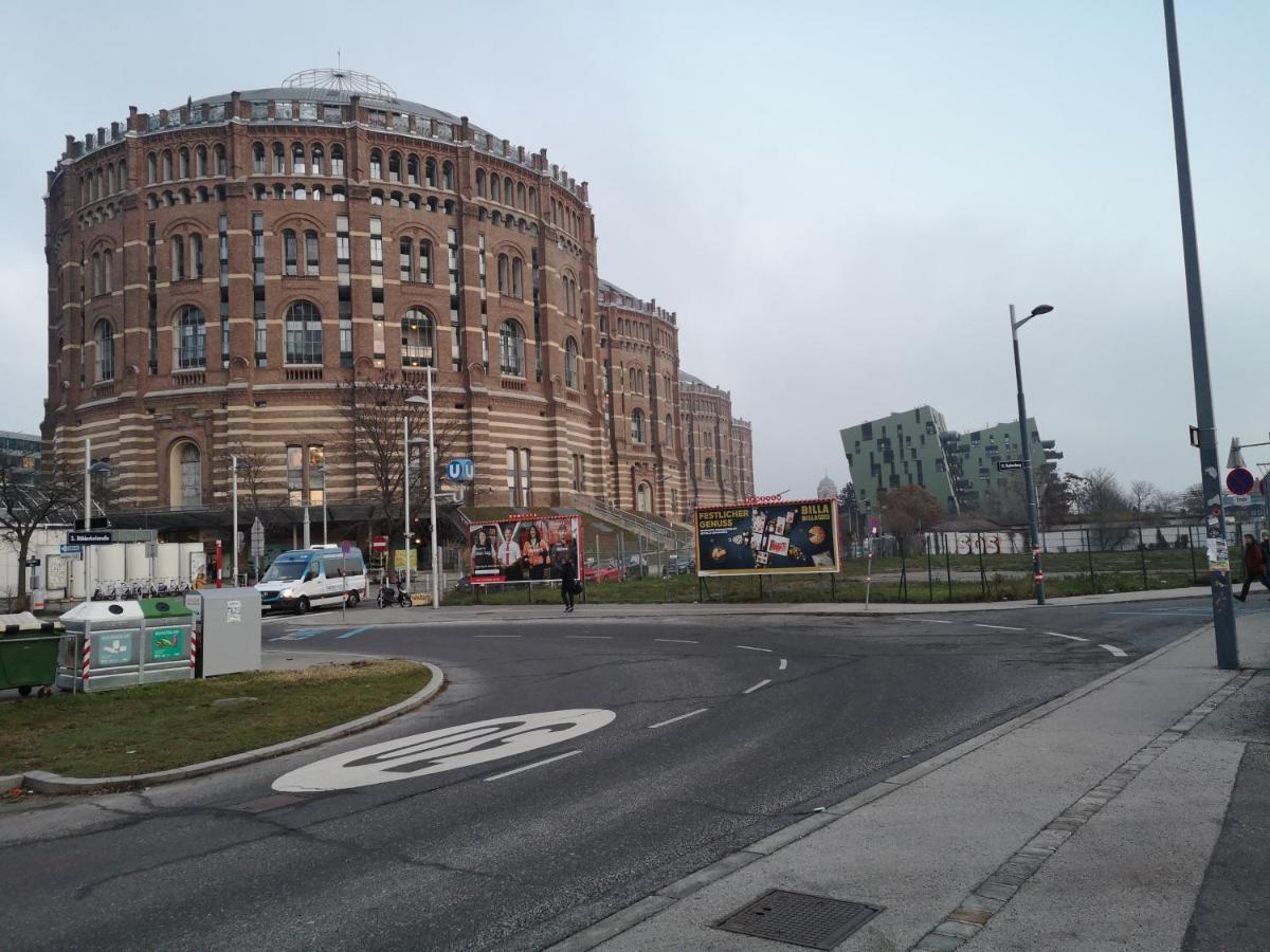 Ruhige Wohnung Im Gasometer Wien *Wifi*U3*Netflix* Kültér fotó